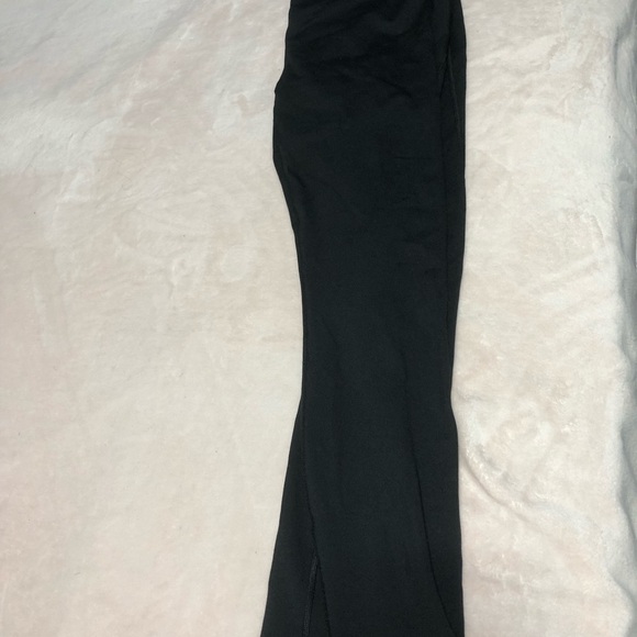 Fabletics Pants - Black butt lifting Fabletics leggings